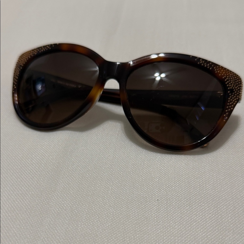 $70 Chloe Elegant Tortoise Shell Sunglasses